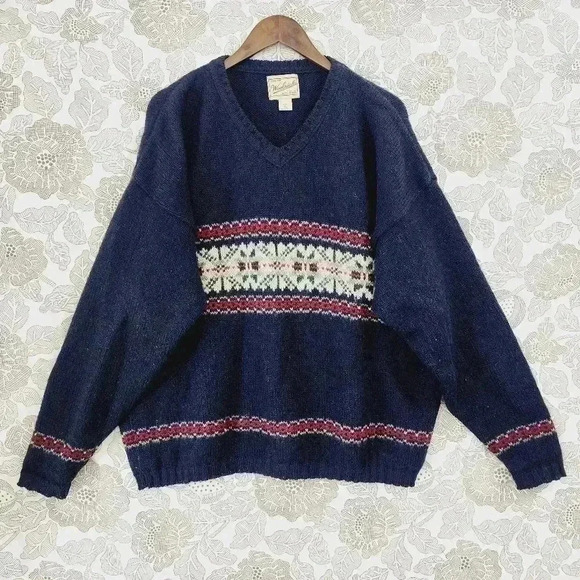 Woolrich Wool Aztec V neck Pullover Men's XL Sweater Navy Blue 9205 - Picture 1 of 8